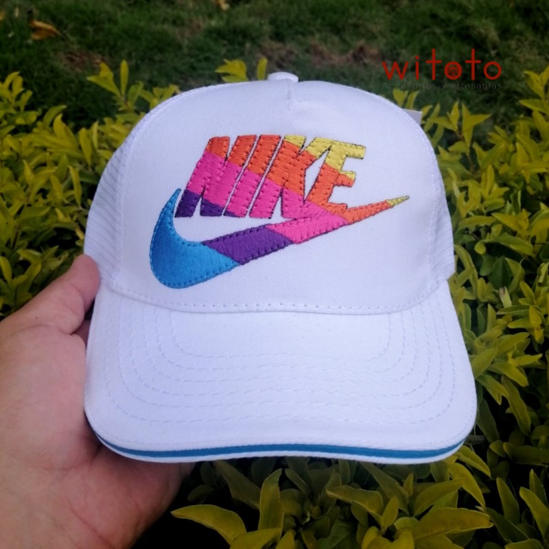 GORRA NIKE BLANCA